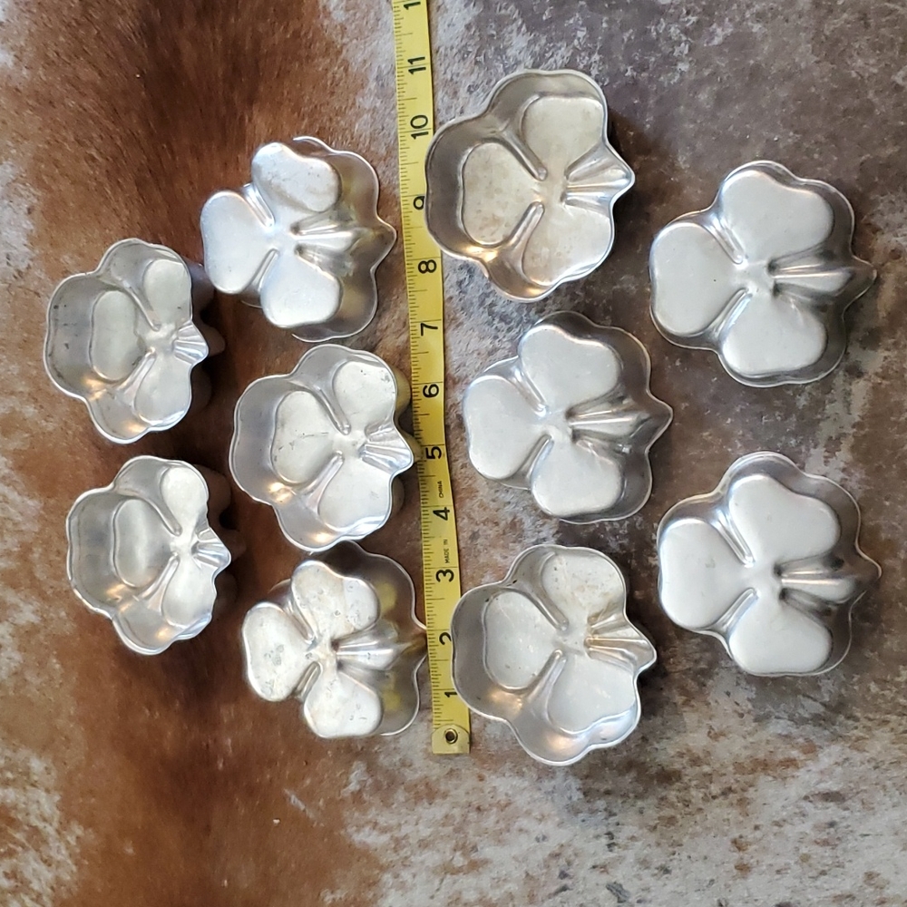 Set of 10 Vintage Clover shaped Jello/Cake molds